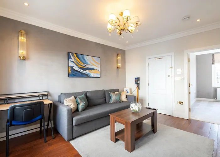 Camden\'S Luxurious Urban Escape